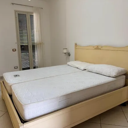 Machiavelli - Villetta Con Giardino - Baiaverde-Lido Apartment *